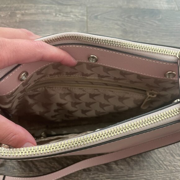 LO & SONS The Pearl Crossbody Leather Convertible Purse Light Pink Gold Hardware - Picture 4 of 5